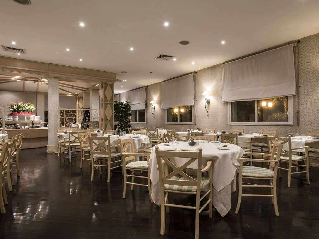 Flyon Hotel & Conference Center Bolonia Restaurante foto Restaurant